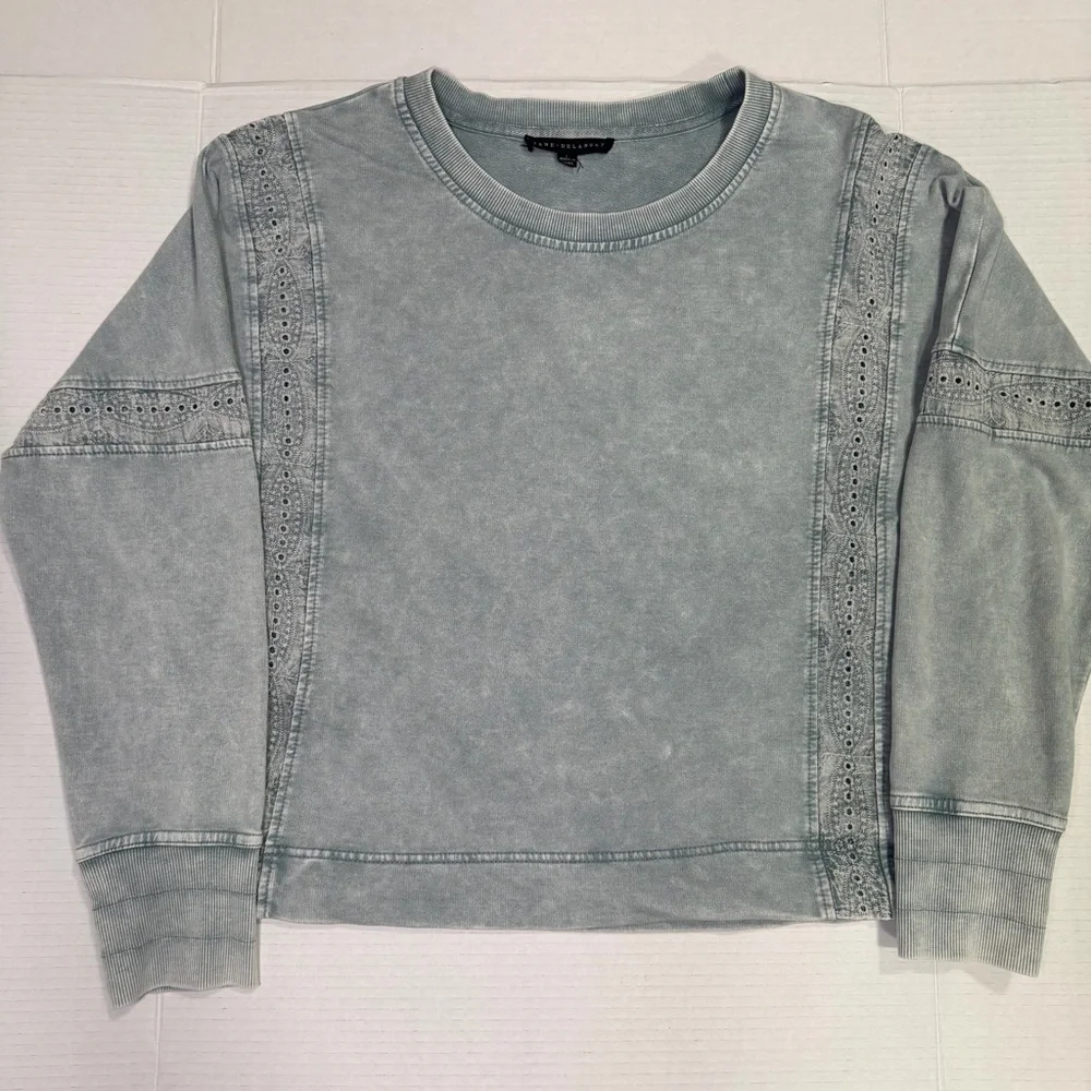 Jane + Delancy Pullover Crew Neck, Large, Blue/Gray, Long Sleeve, Eyelet Detail - Picture 5 of 10